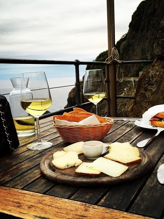 a Pié de Ma WINE BAR RISTORANTE - Riomaggiore Cinque Terre